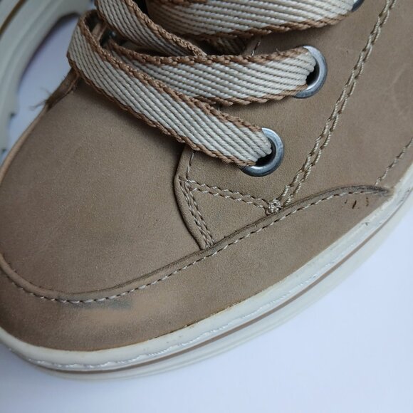 Cliffs NWT 'Gordon' Beige Velcro Buckle Strap White Lug Comfort Sole LaceUp SZ8 - Picture 6 of 13